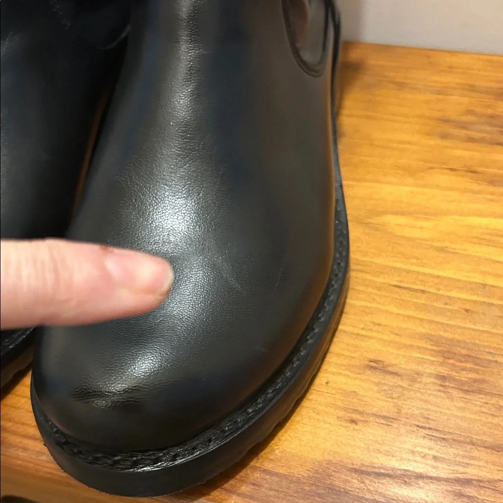 Frye Veronica Black Leather Flex Ankle Booties. Size 9.5